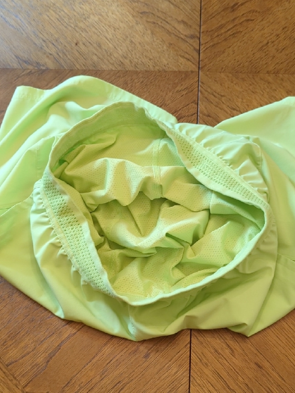 Men's Fabletics Fundamental Shorts Neon Lime Athletic Lined Shorts - Picture 6 of 10